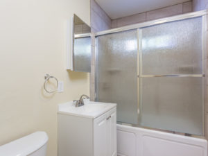 2680deforest-bathroom-1